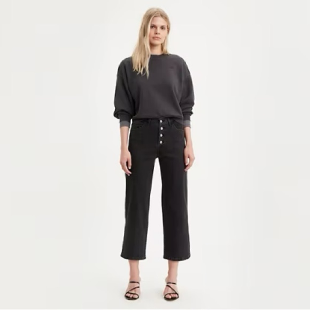 🛑 CLOSEOUT- Levi’s Mile High Cropped Wide Leg Jean